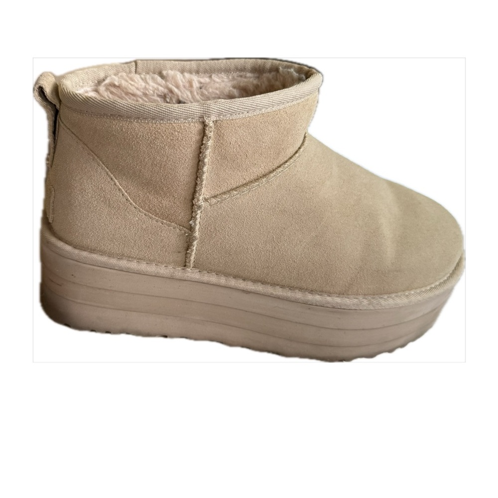 UGG Classic Ultra Mini Platform